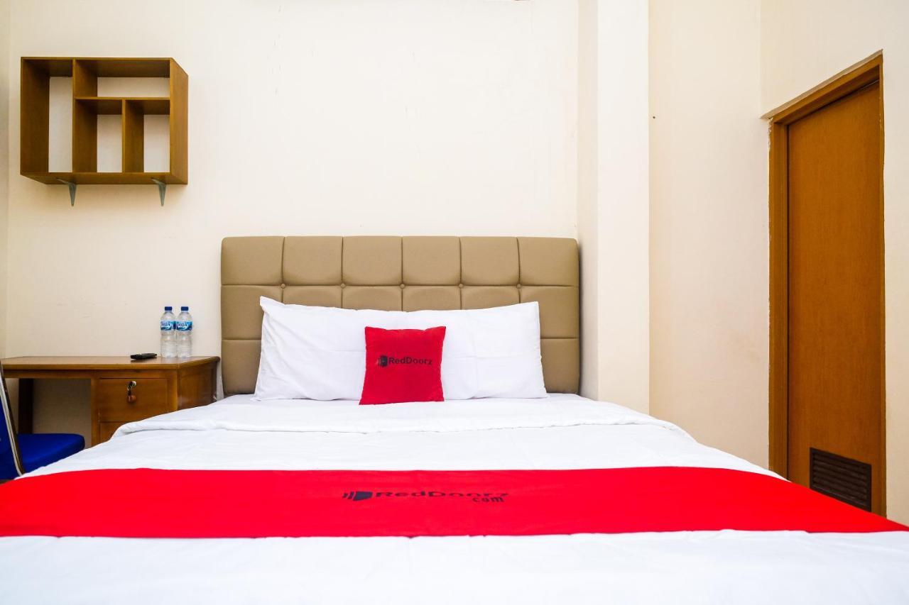 Reddoorz Syariah @ Griya Thamrin Manahan Solo Eksteriør billede